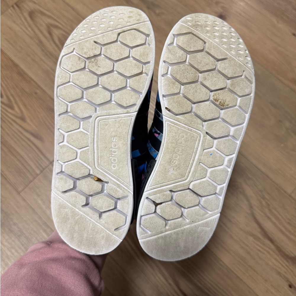 ADIDAS - KIDS NMD 360 - SIZE 1Y - Picture 3 of 8